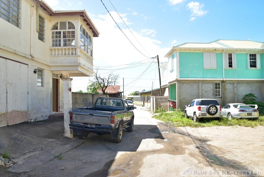 COULIBISTRIE – 4 Bedroom, 2 Floor Fixer On 1948.sq.ft. – Blue Sky ...